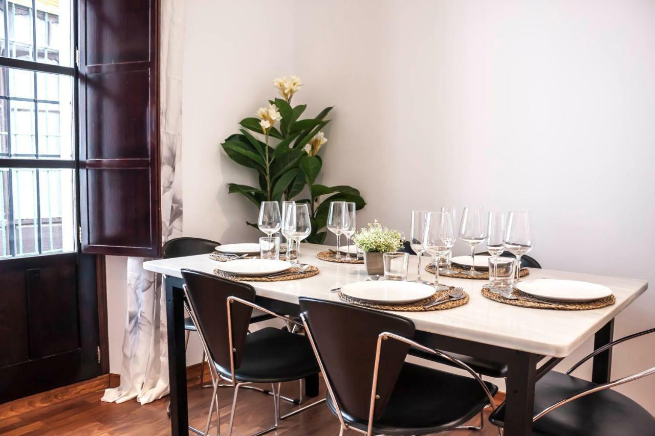 Abades Giralda Deluxe By Valcambre Apartment Seville Exterior photo
