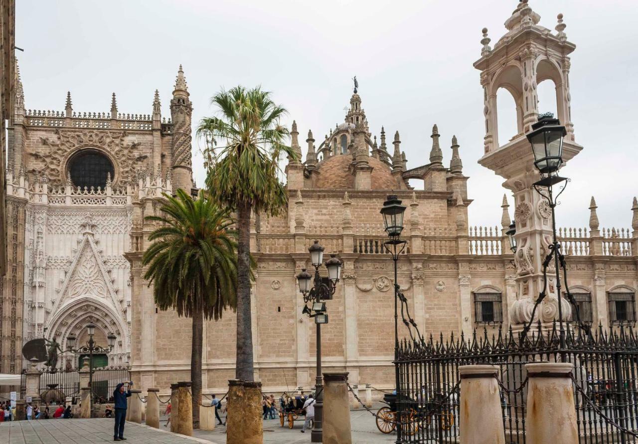 Abades Giralda Deluxe By Valcambre Apartment Seville Exterior photo